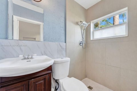 Villa ou maison à vendre à Oakland Park, Floride: 3 chambres, 96.25 m2 № 1999142 - photo 19