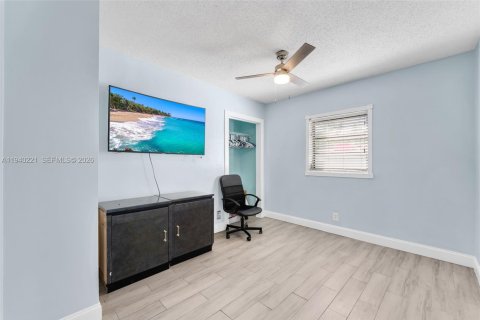 Villa ou maison à vendre à Oakland Park, Floride: 3 chambres, 96.25 m2 № 1999142 - photo 15