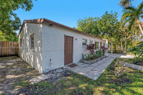 Villa ou maison à vendre à Oakland Park, Floride: 3 chambres, 96.25 m2 № 1999142 - photo 29