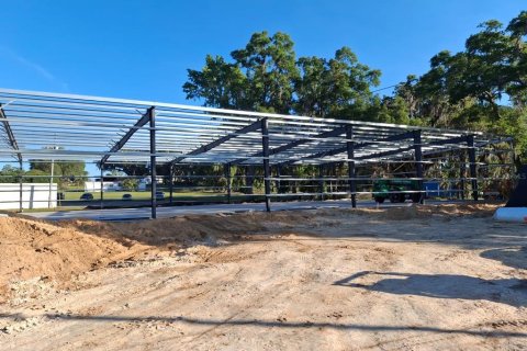 Commercial property in Belleview, Florida № 2157079