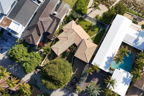 Купить земельный участок в Форт-Лодердейл, Флорида № 2069395 - фото 2