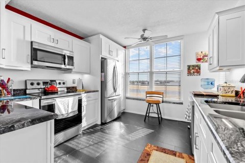 Condo in Bradenton, Florida, 2 bedrooms  № 1720440 - photo 14