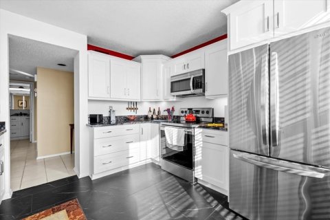Condo in Bradenton, Florida, 2 bedrooms  № 1720440 - photo 15