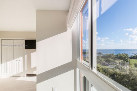 Copropriété à louer à Miami, Floride: 2 chambres, 162.58 m2 № 1705455 - photo 7