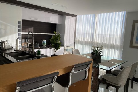 Copropriété à louer à Miami, Floride: 2 chambres, 162.58 m2 № 1705455 - photo 5