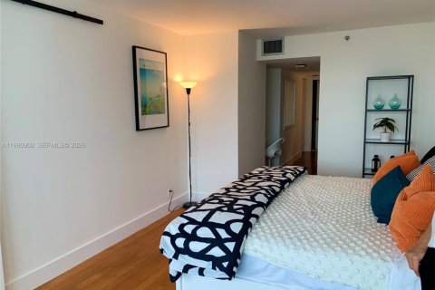 Copropriété à louer à Miami, Floride: 1 chambre, 92.62 m2 № 2058053 - photo 9