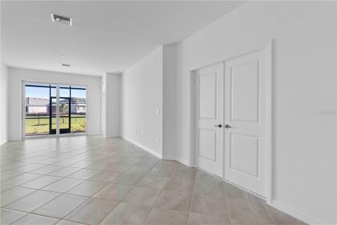 Villa ou maison à louer à Punta Gorda, Floride: 3 chambres, 129.32 m2 № 2272893 - photo 14