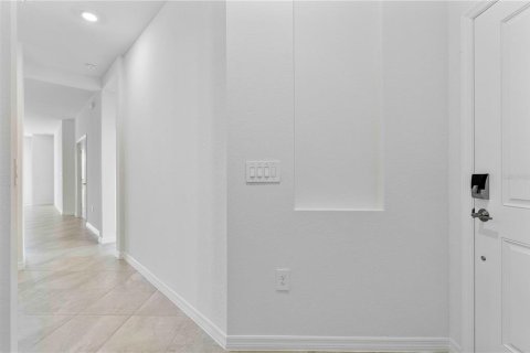 Villa ou maison à louer à Punta Gorda, Floride: 3 chambres, 129.32 m2 № 2272893 - photo 4