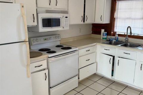 Commercial property in Bradenton, Florida 140.47 sq.m. № 1545168 - photo 7
