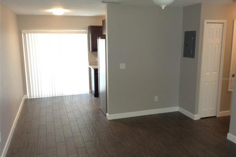 Apartamento en alquiler en Orlando, Florida, 2 dormitorios, 78.04 m2 № 1908407 - foto 4