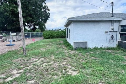 Villa ou maison à vendre à Umatilla, Floride: 2 chambres, 64.66 m2 № 1910252 - photo 4