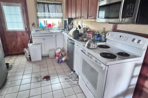 Villa ou maison à vendre à Umatilla, Floride: 2 chambres, 64.66 m2 № 1910252 - photo 2
