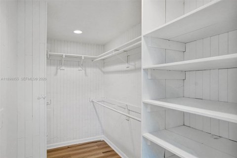 Villa ou maison à louer à Fort Lauderdale, Floride: 5 chambres, 258.08 m2 № 2180729 - photo 26