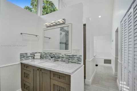 Villa ou maison à louer à Fort Lauderdale, Floride: 5 chambres, 258.08 m2 № 2180729 - photo 28
