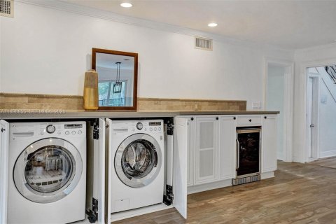 Villa ou maison à louer à Fort Lauderdale, Floride: 5 chambres, 258.08 m2 № 2180729 - photo 20