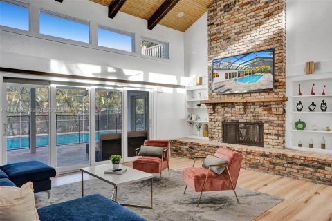 Villa ou maison à louer à Fort Lauderdale, Floride: 5 chambres, 258.08 m2 № 2180729 - photo 9