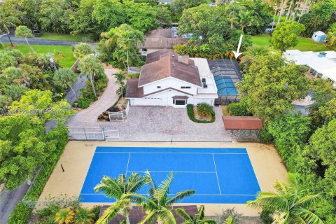 Villa ou maison à Fort Lauderdale, Floride 5 chambres, 258.08 m2 № 2180729