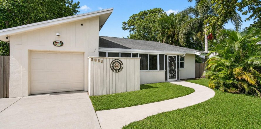Villa ou maison à Delray Beach, Floride 3 chambres, 168.71 m2 № 2082965
