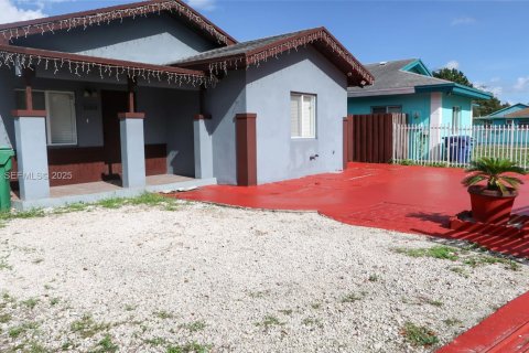 Villa ou maison à vendre à Miami, Floride: 3 chambres, 117.06 m2 № 1987302 - photo 3