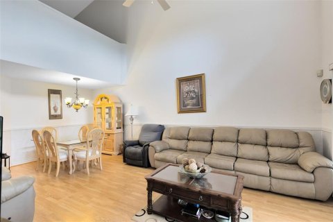 Condominio en venta en Apopka, Florida, 2 dormitorios, 122.26 m2 № 1767819 - foto 5