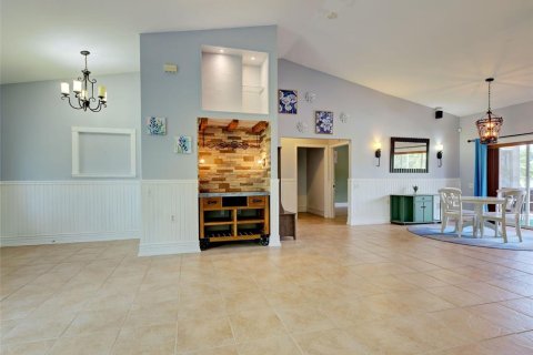 House in Port Charlotte, Florida 3 bedrooms, 181.9 sq.m. № 1821463 - photo 14