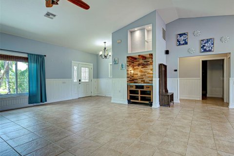 House in Port Charlotte, Florida 3 bedrooms, 181.9 sq.m. № 1821463 - photo 13
