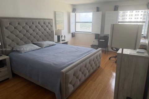 Condominio en alquiler en Hollywood, Florida, 1 dormitorio, 110.55 m2 № 2075938 - foto 6