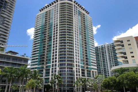 Condo in Miami, Florida, 1 bedroom  № 1956888 - photo 14