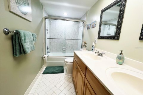 Condominio en alquiler en Saint Petersburg, Florida, 2 dormitorios, 109.16 m2 № 1828468 - foto 6