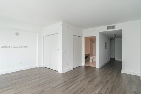 Copropriété à louer à Miami, Floride: 49.33 m2 № 1943702 - photo 8