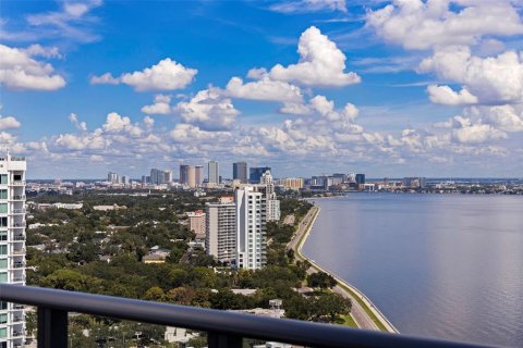 Condo in Tampa, Florida, 3 bedrooms № 2386773 - photo 7