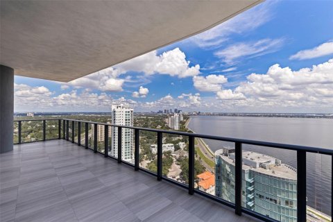 Condo in Tampa, Florida, 3 bedrooms № 2386773 - photo 6