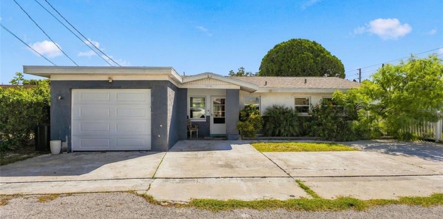 Villa ou maison à Hudson, Floride 3 chambres, 110.74 m2 № 2388587