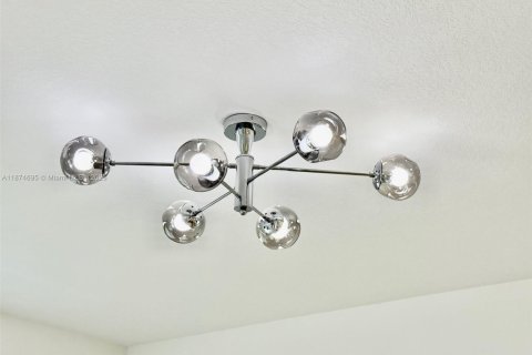 Снять в аренду виллу или дом в Хомстед, Флорида 4 спальни, 174.19м2, № 1922272 - фото 29