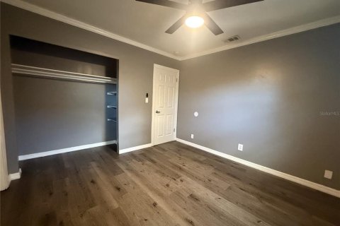 Dúplex en venta en Pinellas Park, Florida, 3 dormitorios, 164.16 m2 № 2306433 - foto 27