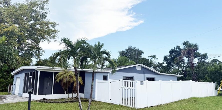Dúplex en Pinellas Park, Florida 3 dormitorios, 164.16 m2 № 2306433