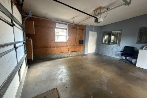 Dúplex en venta en Pinellas Park, Florida, 3 dormitorios, 164.16 m2 № 2306433 - foto 29