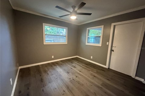 Dúplex en venta en Pinellas Park, Florida, 3 dormitorios, 164.16 m2 № 2306433 - foto 26