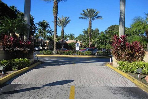 Condominio en alquiler en Kendall, Florida, 2 dormitorios, 105.26 m2 № 2053334 - foto 19