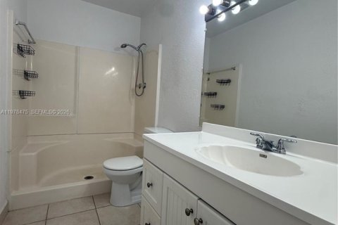 Condominio en alquiler en Kendall, Florida, 2 dormitorios, 105.26 m2 № 2053334 - foto 11