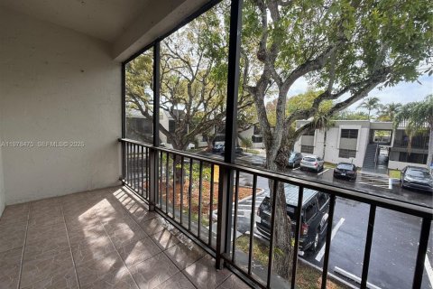 Condominio en alquiler en Kendall, Florida, 2 dormitorios, 105.26 m2 № 2053334 - foto 15