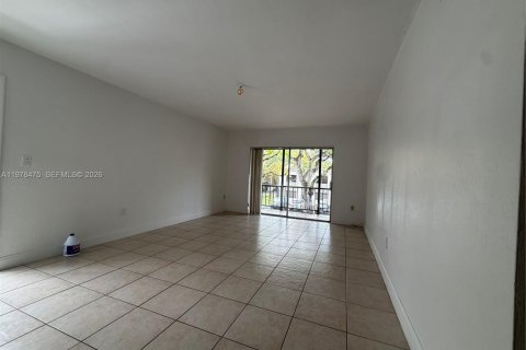 Condominio en alquiler en Kendall, Florida, 2 dormitorios, 105.26 m2 № 2053334 - foto 13
