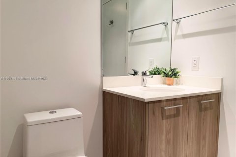 Copropriété à vendre à Miami, Floride: 2 chambres, 106 m2 № 1979381 - photo 8