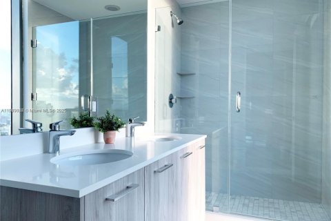 Copropriété à vendre à Miami, Floride: 2 chambres, 106 m2 № 1979381 - photo 10