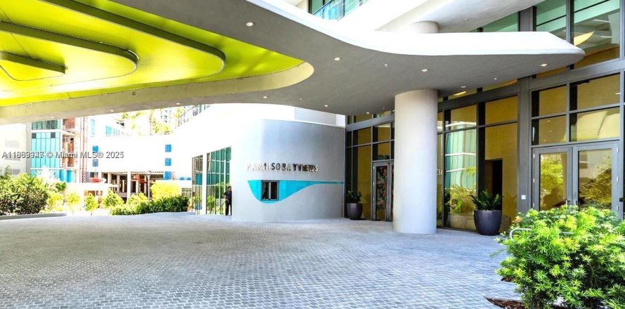 Condo à Miami, Floride, 2 chambres № 1979381