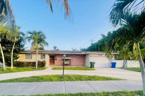 Casa en venta en Pembroke Pines, Florida, 3 dormitorios, 182.09 m2 № 2053543 - foto 11