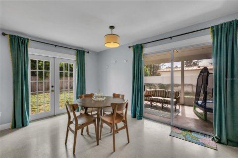 Casa en venta en Tampa, Florida, 3 dormitorios, 135.64 m2 № 2206901 - foto 11