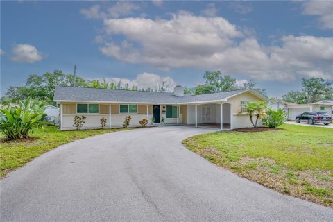 Casa en Tampa, Florida 3 dormitorios, 135.64 m2 № 2206901