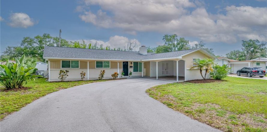 Casa en Tampa, Florida 3 dormitorios, 135.64 m2 № 2206901