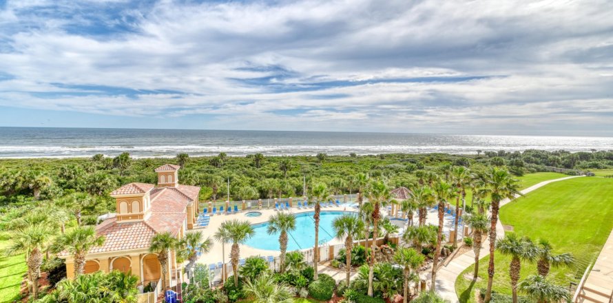 Condominio en Palm Coast, Florida, 2 dormitorios № 778740